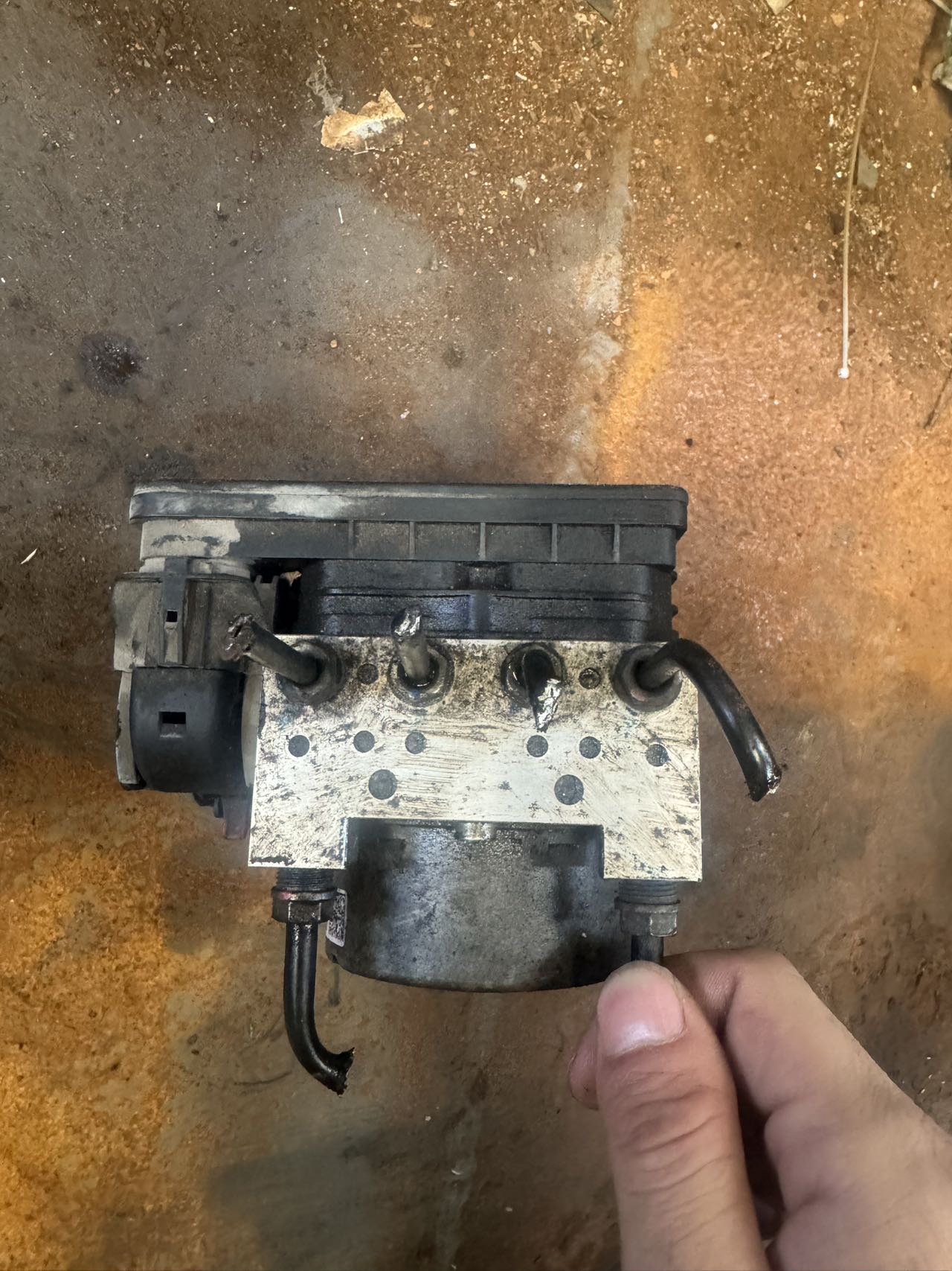 连云港荣威拆车件